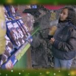La Rosa de Guadalupe: Chabelita aprende a robar por necesidad | Cisne negro